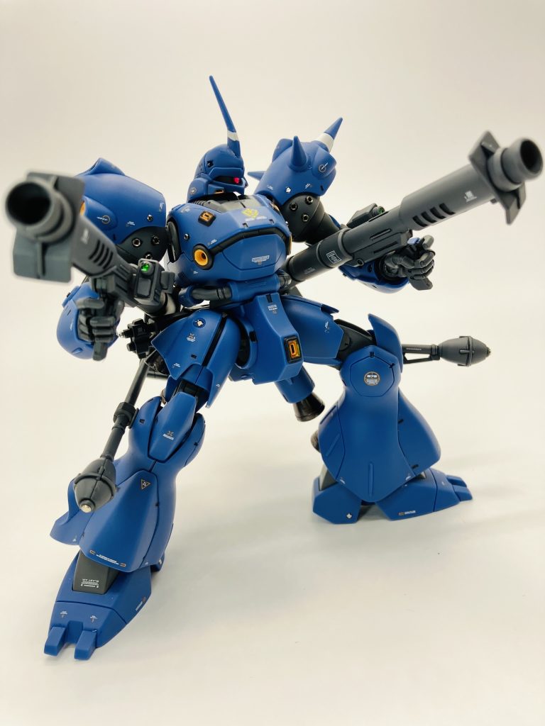 「往生せいやぁぁあ!」の雰囲気さながらのジャイアントバズ両手持ち、迫力あるポージングもお手軽に😘