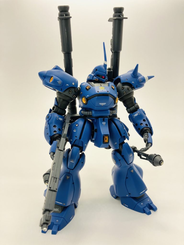 マッシブなザ・ジオン系モビルスーツ、曲線にスパイク、熱狂的ファンが多いのも分かりますね🥳