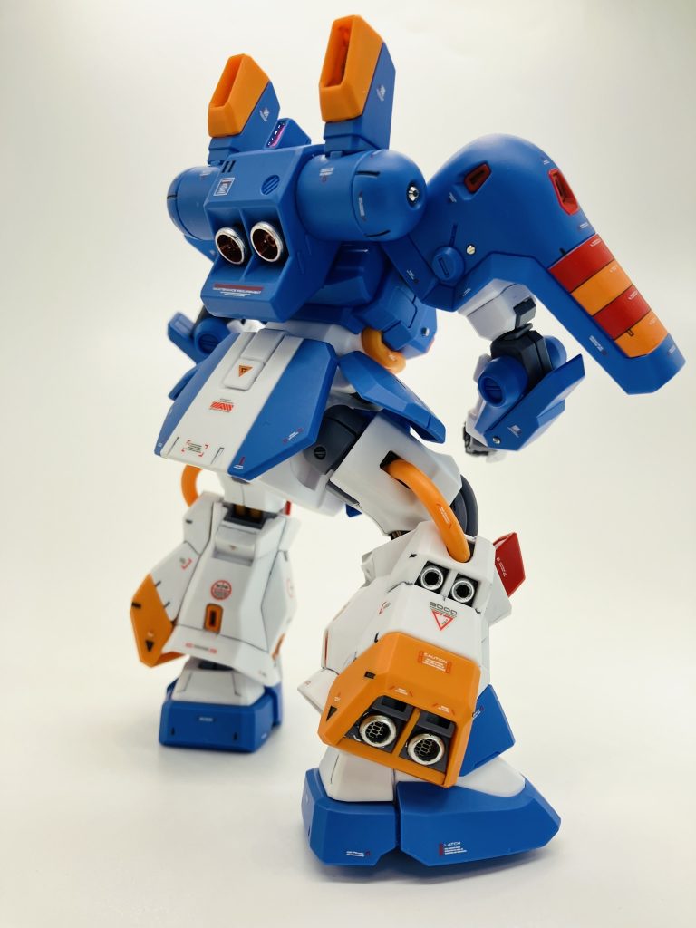 ゴツい背面が良いですね👍