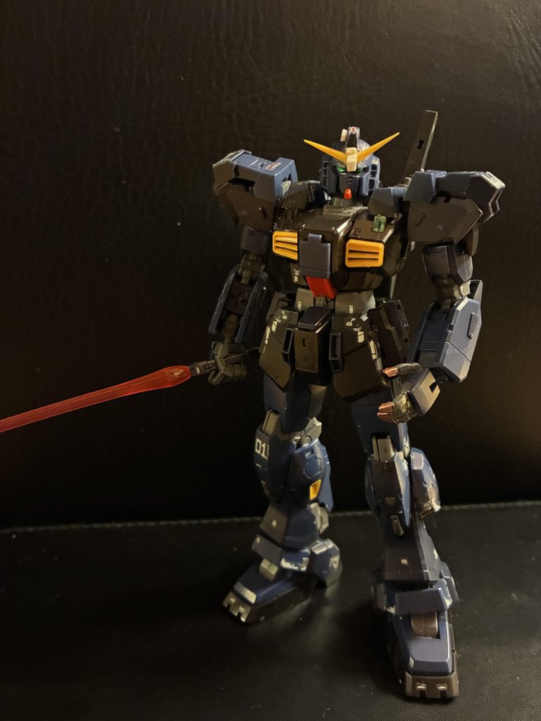 ヘイズルといえばあのポーズですがシールドを無くしてしまったのでやっていません。