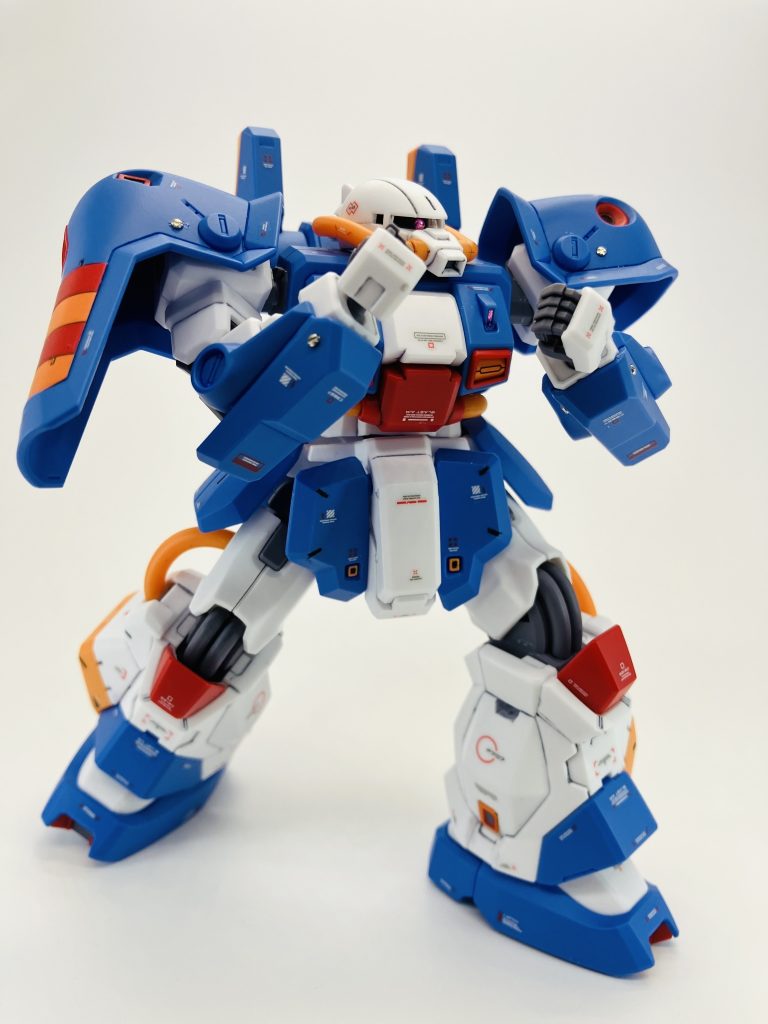 武装がないのに中空き握り手、平手はないです😌ファイティングポーズからの〜😲