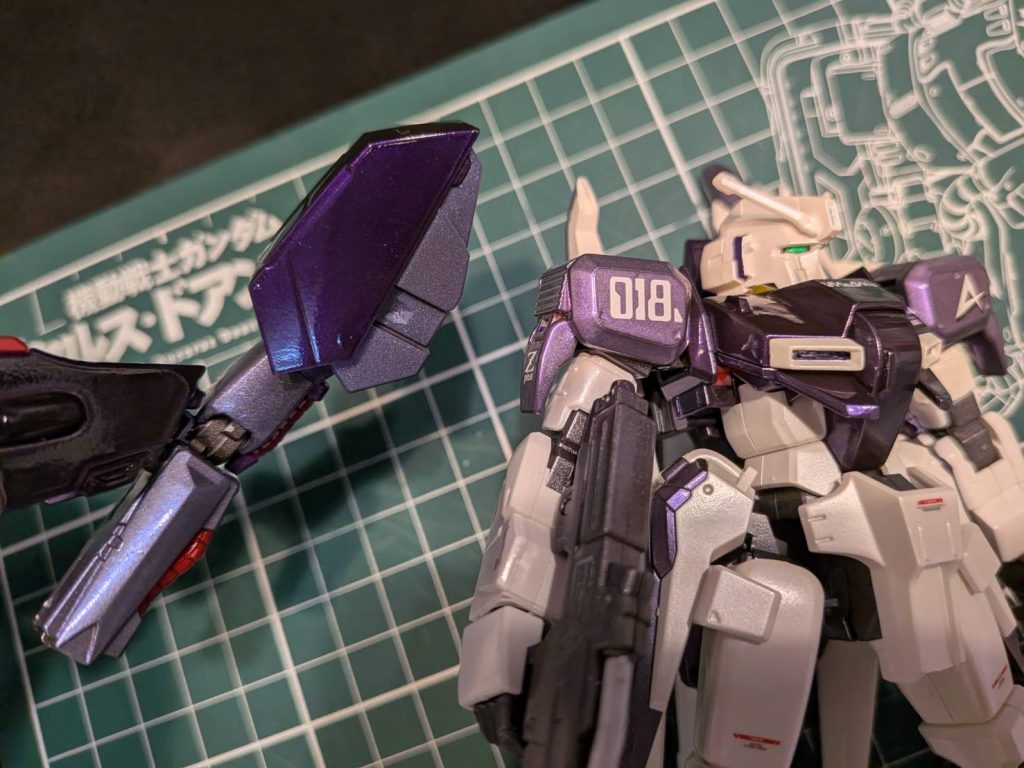 前回思ったよりも紫かなぁと思って青を足してみたけど青みが強くなりすぎた（笑）