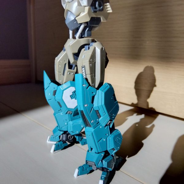 オルフェンズにでてきそうなイメージでミキシングしています。迷走中ですが楽しいので苦にならない！（2枚目）