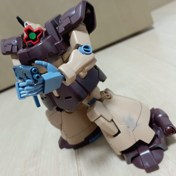 HGのドム・トローペン（サンドブラウン）