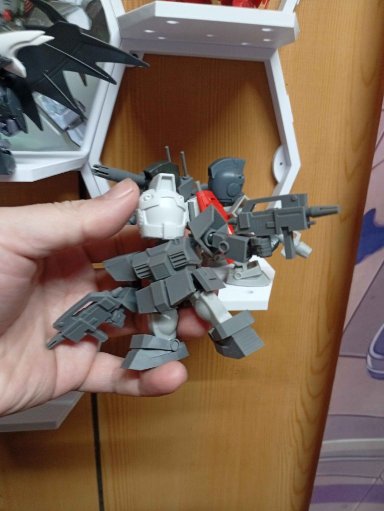 SDEX ジムII–3枚目/制作者：HSUI