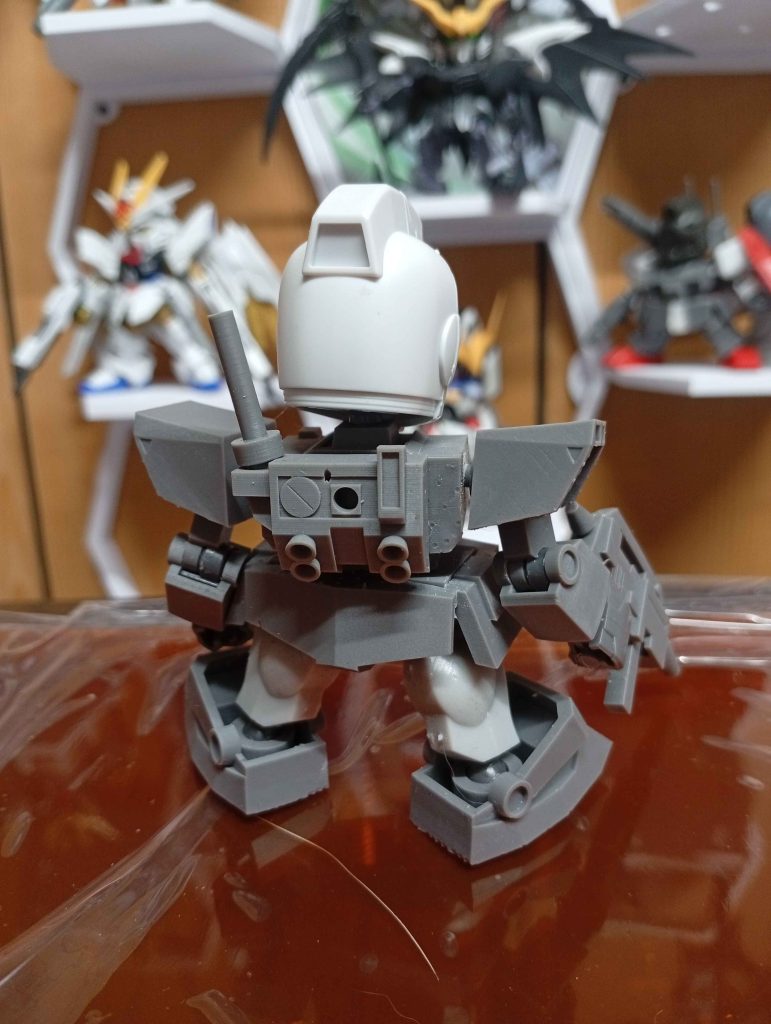 SDEX ジムII–2枚目/制作者：HSUI