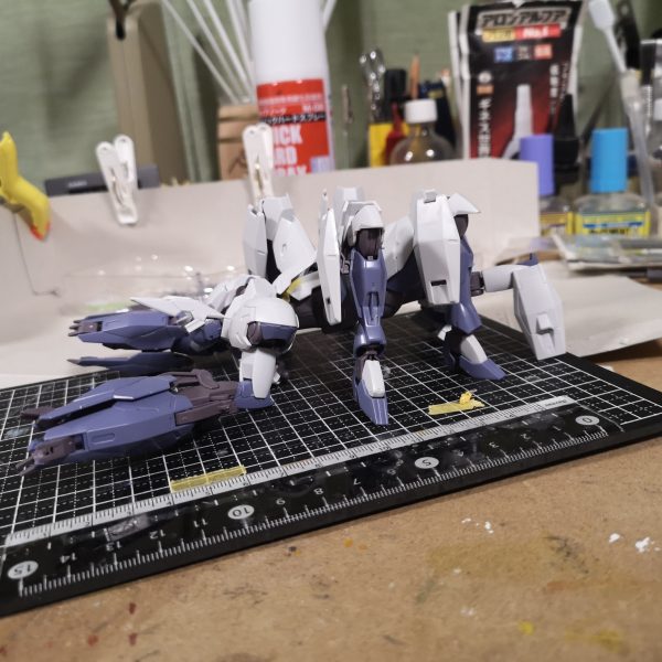 ほぼ全てのパーツを使用、尻尾をつければ、ほぼサソリこれはＭＳというよりＭＡのくくりになるでしょう味付け濃いめ問題点・・・キモイこのまま突き進めんでも良い気がするが、組んでおいてこんな事言うのもアレだが、キモイし自分の中のカッコイイはコレジャナイ（3枚目）