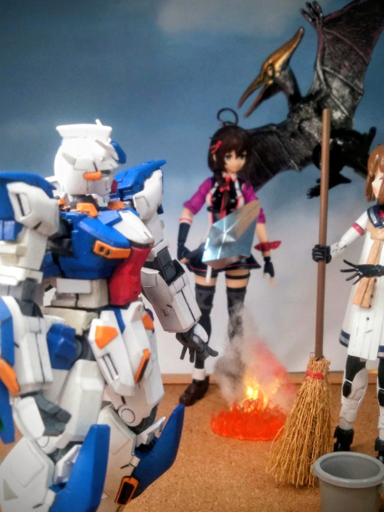 「ケストレル」 『チョウゲンボウ』の英名です。チョウゲンボウ(長元坊、学名:Falco tinnunculus)は、鳥綱ハヤブサ目ハヤブサ科に分類される鳥の一種。 ☝️『チョウゲンボウ Falco tinnunculus (オス)』 『小型のタカのコトかぁ』(演:ユキカゼカイニ)『他にも「ASP.NET CoreのWebサーバー」「特定の航空機やロケットエンジン」「架空の兵器(ガンダム ケストレル)」とか、在るんだって』(演:シグレカイサン)『❗アレハ!?・・・チガウナ💦』(演:ケストレル)