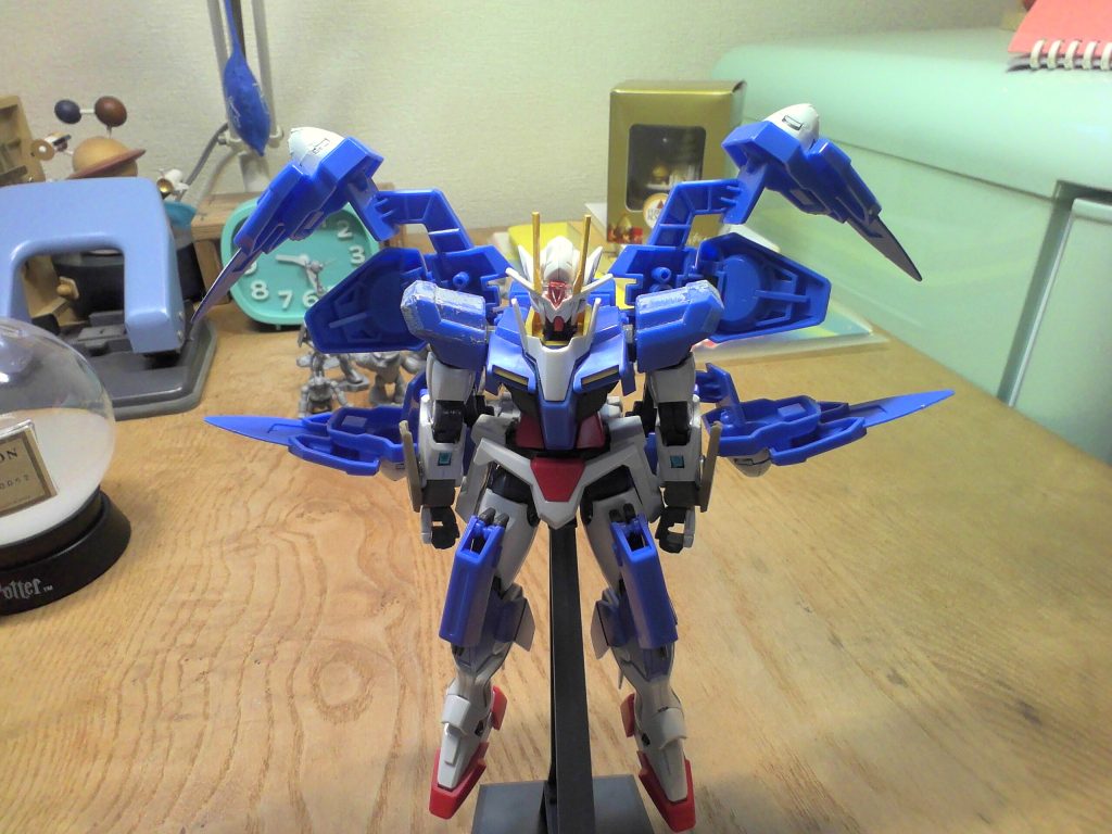 高起動モード:GNドライブの推力を後ろや横に全振りした形態です。