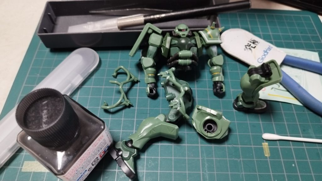 発売日に組んだんですよ