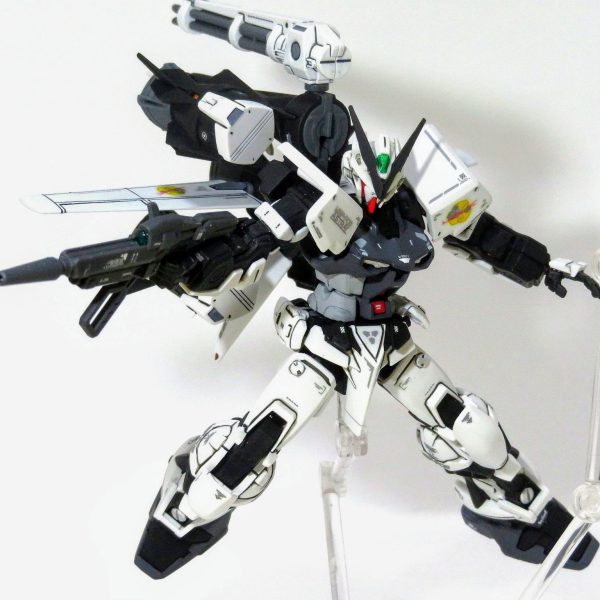 HG SEED ガンダムアストレイブラックフレーム