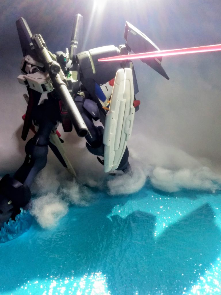 『裏気 大尉』のパイロット技能は軍内においてトップクラス 🤩彼を追い詰める事が出来るとすれば強化人間くらいですかね 😣