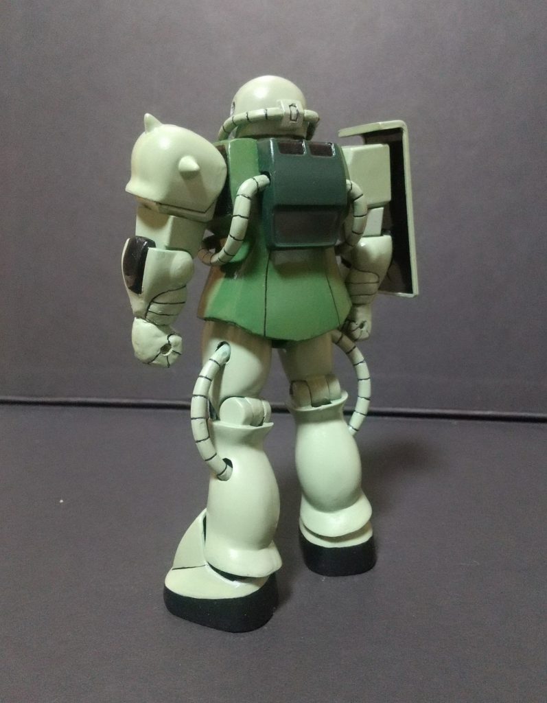 リアルでたくましい後姿。