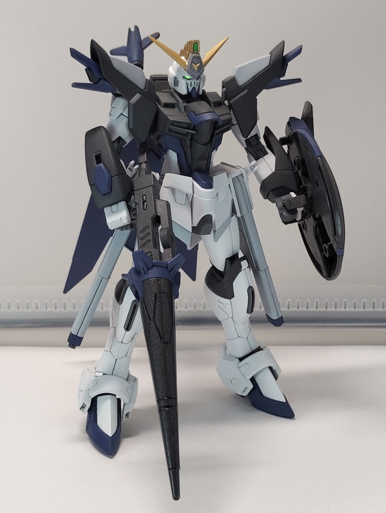 全身、インジャスティスウェポンズに合わせてティターンズブルーで塗装しています。