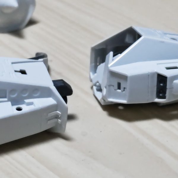 ガかつてンダムウェポンズとか見ながらやっていた定番工作です💦30年近く経っても身体が覚えていました（3枚目）