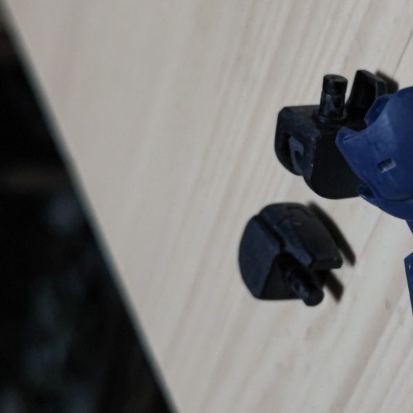 MGガンダムMK-Ⅱver2.0（ティターンズからーHDカラー版（テカテカモデル✨））を分解して各部品を整形し新規？塗装してリニューアルしようというもの💦（1枚目）