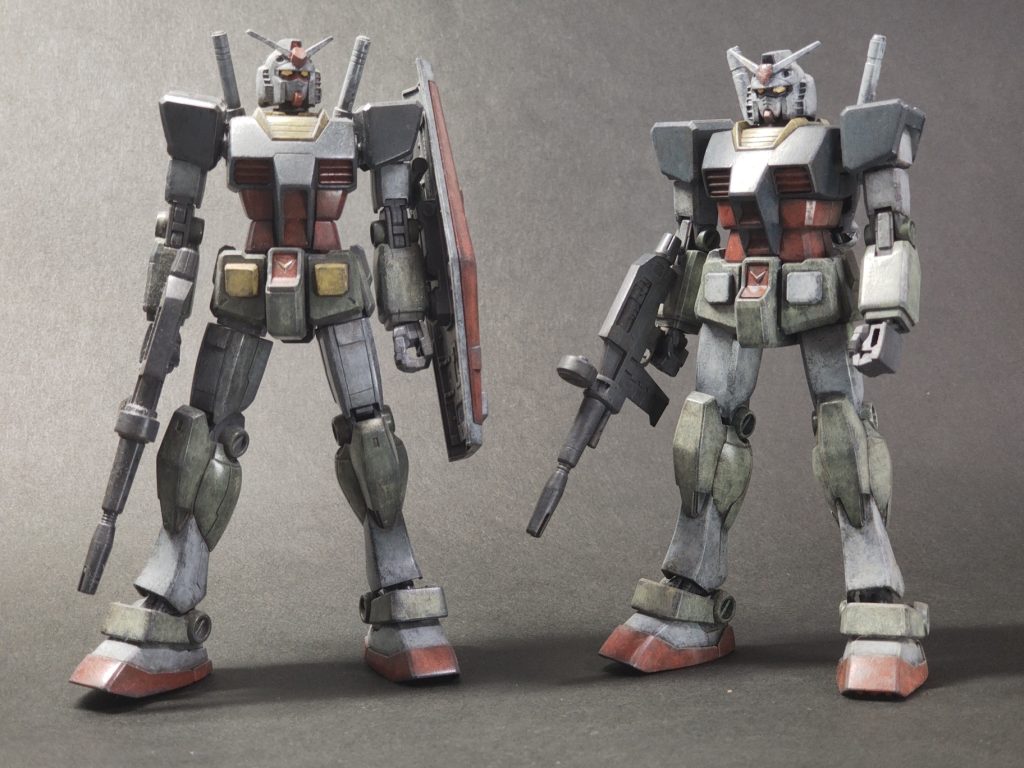 左初回トライ時、右今回のトライ。おなじやん。なお、本キットにシールド含まれていません。腰パーツ、まさかのモナカで脚全然動きません。このポーズが脚的に精一杯。関節ダルダルで上半身持つと脚だけ地上に残ります。スカスカ。隙あらば肉抜きを狙ってくるので反対側から見たらビーフライフル大変なことになっています(一番上のつぶやきの写真見て)