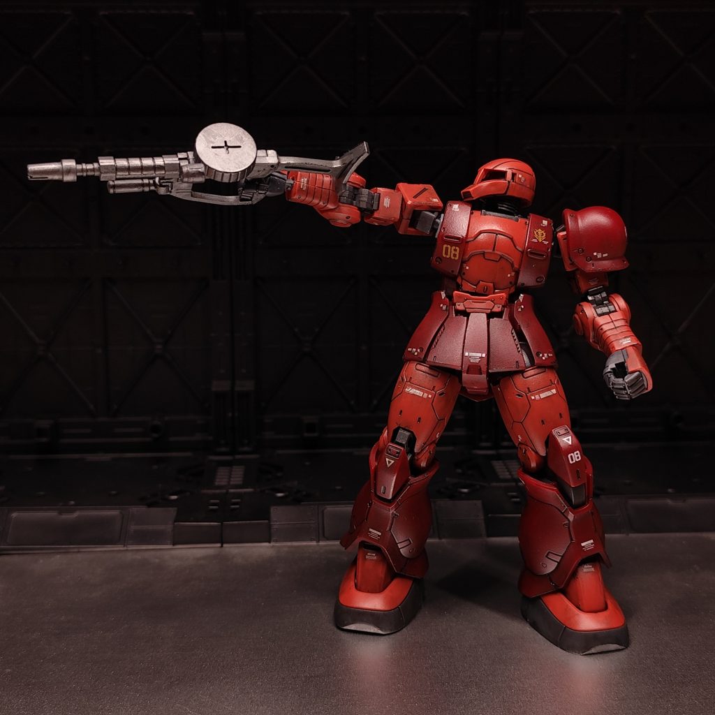 あなたがそれを好むことを願っています!! 私は本当にビルドプロセスを楽しんだ、これは私が構築した最初のザクです。 しかし、その形、デザイン、線、彼らは壮大です!Hope you like it!! I really enjoyed the build process, this is the first Zaku I've built. But its shapes, design, lines, they are magnificent!