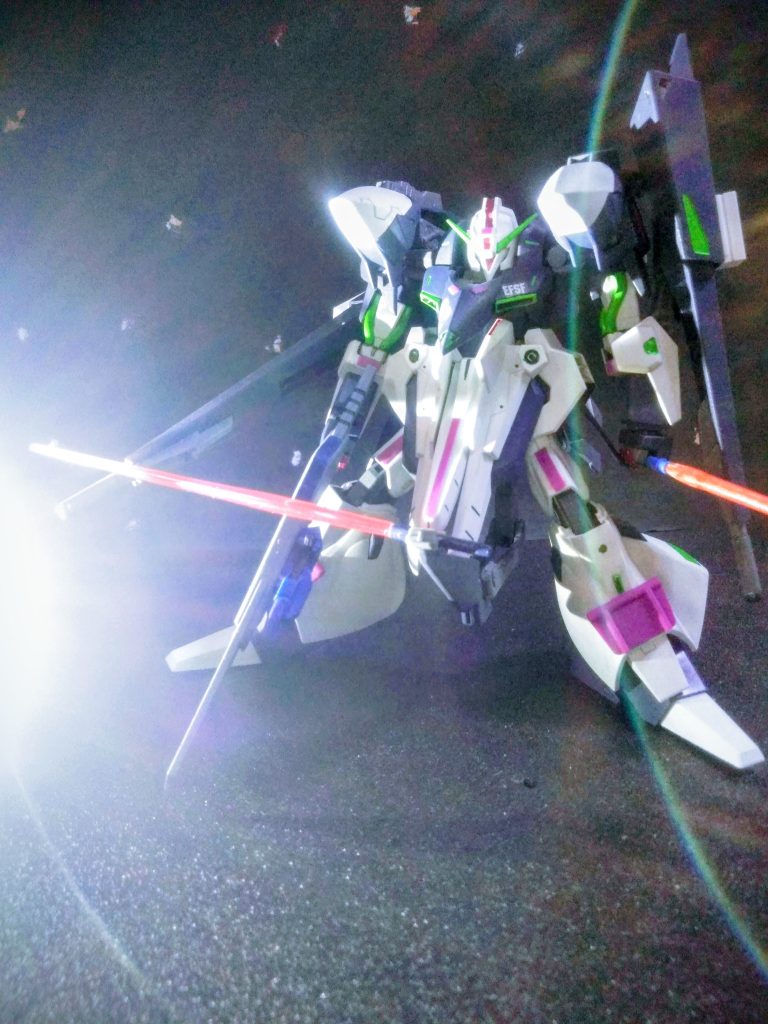  『A,O,Z』の機体には、結構な頻度で存在する？サブアーム 😏此方はリアアーマ部の強化パーツに設置されております 🧐コンナにサブアームが溢れカエッていると『ジ・O』の優位性がドンドン脅かされていく 😟💦