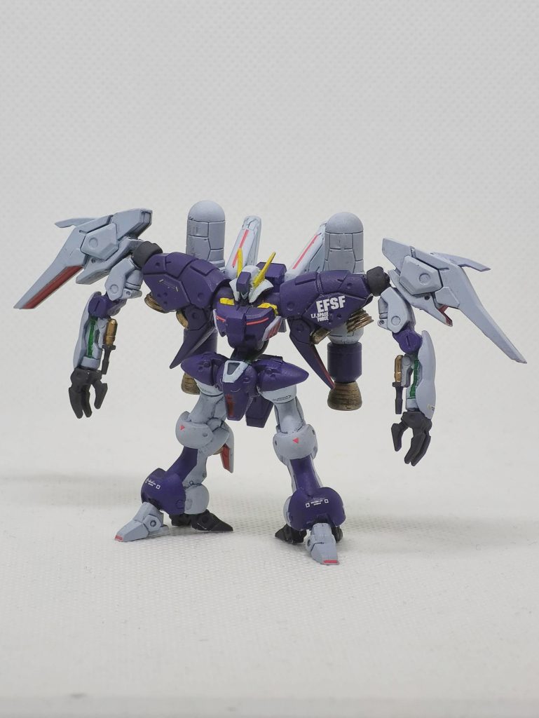 エアブラシと筆で塗装、スミ入れ、デカール貼り後、艶消しクリヤーでオーバーコートして完成です。