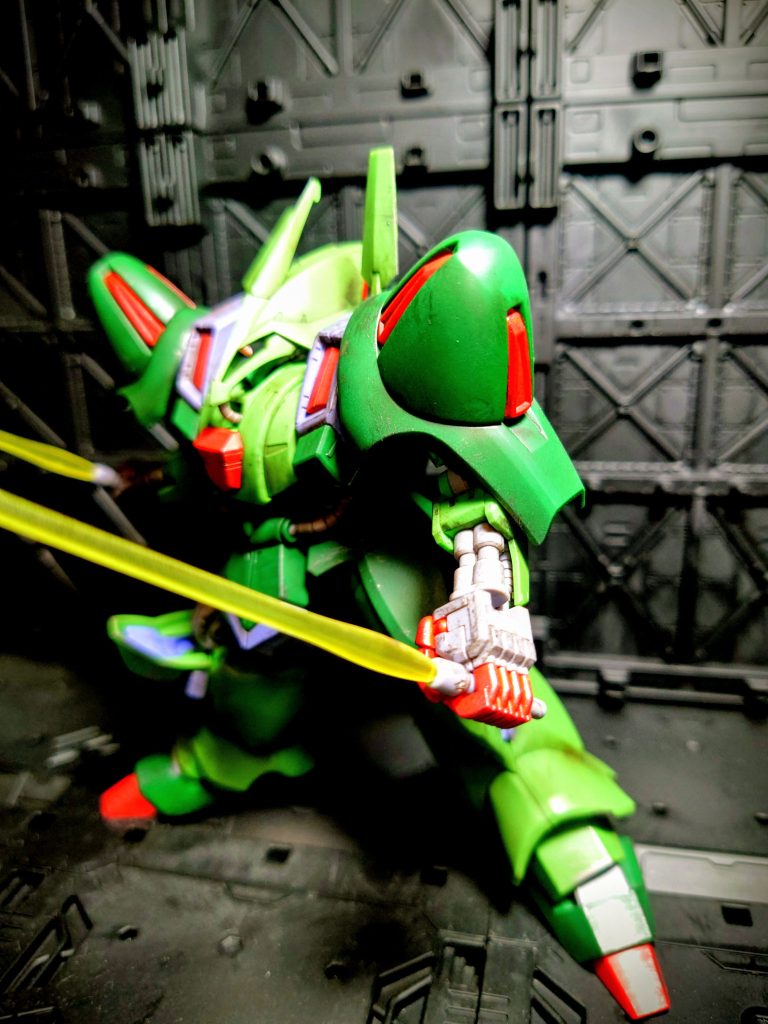 独特なデザイン、昆虫のような雰囲気がたまりません〜