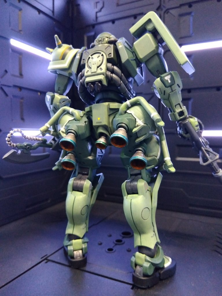 取説のカラーレシピを参考にグリーンを塗り分け。だいぶ塗り分けに対して苦にならなくなってきました。