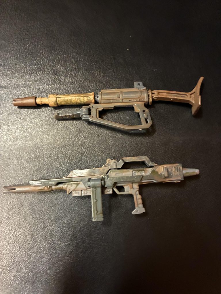 激しめに汚し塗装しました。