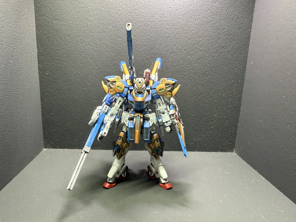 隠蔽力が高いと評判のシタデルカラーですが、白は感覚的にモールドが埋まりやすい気がします。ガンダム系ヘッドは塗料でお顔の大事なところのモールドが埋まるとなんだコイツって顔になるので苦労しました。