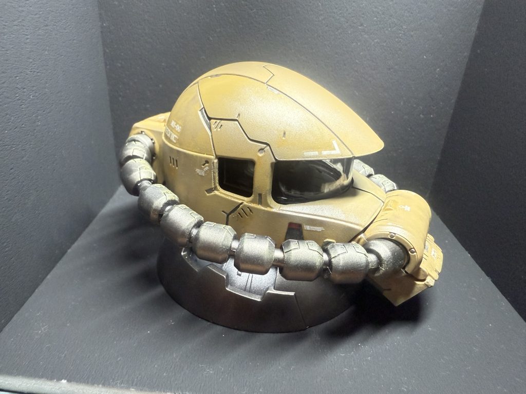 マーキングシールはあり物を適当に貼り付けてるけど何かしら意味があるように貼り付けてみました。なお、正確な意味はわからない模様。