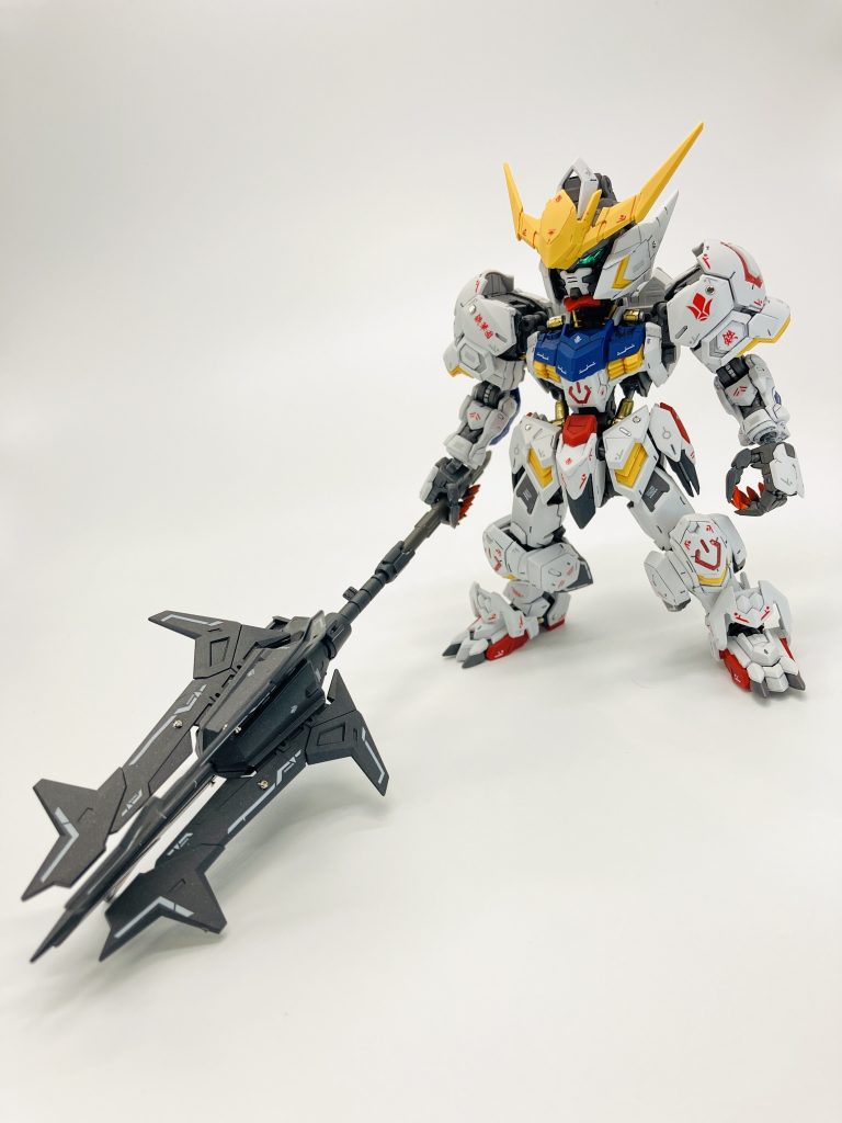 武装も充実で、ガンダムバルバトスの代名詞である超大型メイスは開閉ギミック搭載🔨