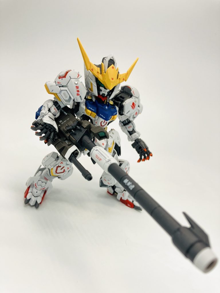 300mm滑空砲、収納ギミックがあり長さもあってなかなかの迫力があるロマン兵装🆒