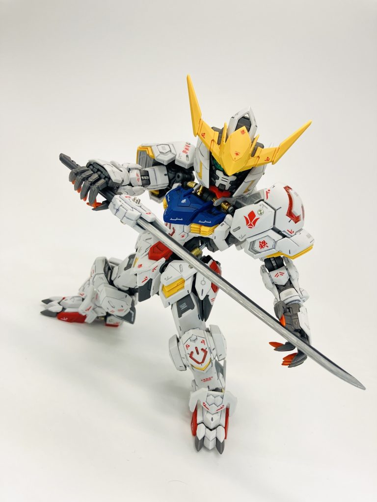 ⚔️太刀装備、牙突さながらに構えたかったんですが🤨