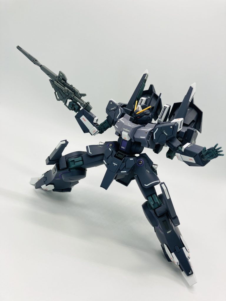 稼働は良好なのでS字立ちがバッチリ決まりますね🗽使用したウェイトは🏌️‍♂️ゴルフクラブ用、色は黒でハサミ✂️で自由🆓にカットできる上に、裏側は粘着テープになっているので簡単にペタペタ😉