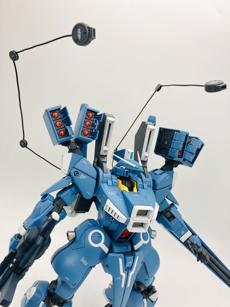 「インコム射出、ミサイル全弾発射!」のイメージですね🚀