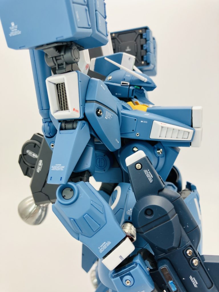 両肩のエッチングメッシュはこのアングルでようやく見えますが存在感あって気に入っています🤤