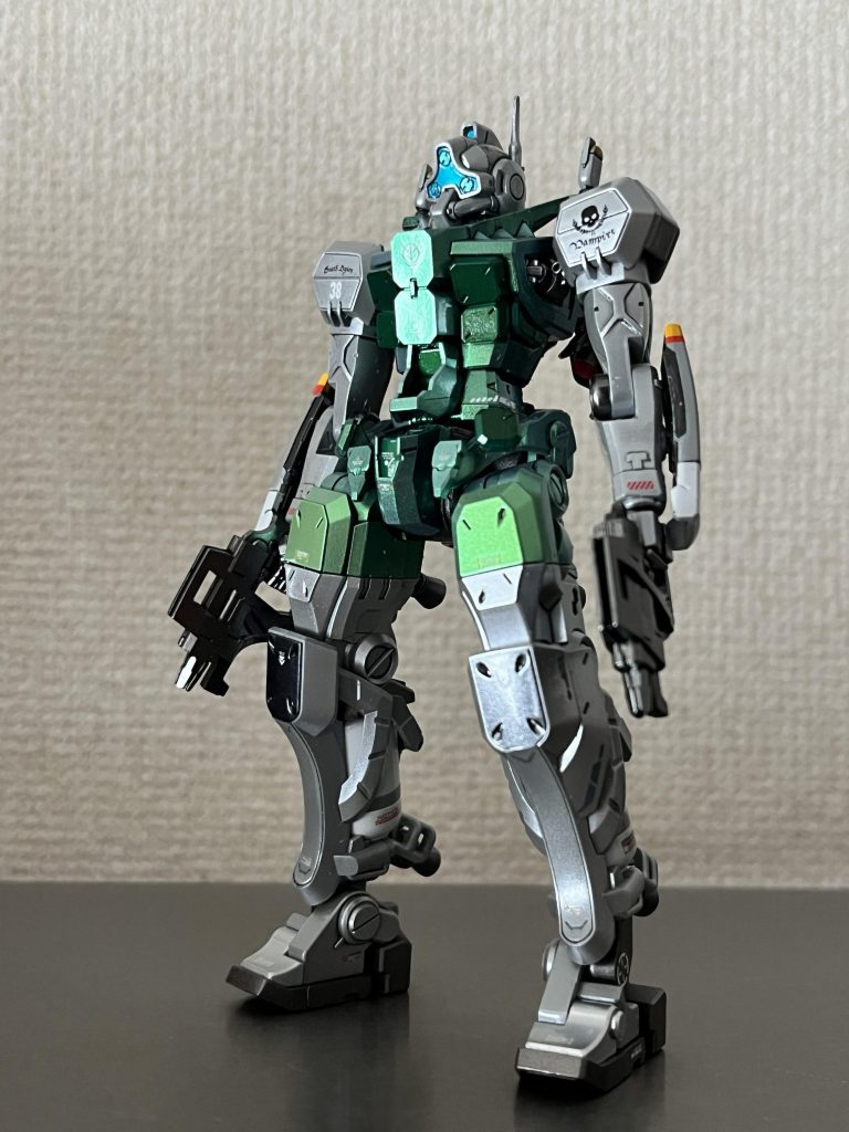 メタリック塗装に挑戦したかったのですが、なかなか狙った色を出すの難しいですね。想像と全然違う色になりました。でも完成したらかわいいヤツ。