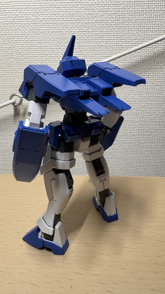 歴代ガンダムを見ていても、いわゆるジム枠のカスタム機の中では1番の活躍だったのではないでしょうか。ていうか歴代ジム枠が…ジムやネモ・ジェガン、ノブッシ、ドートレス、ダガー、ジェノアス、デミだとして。この中で映像化されたパーソナルカスタムがオブライト以外だと、モブドートレスとチュチュのデミ…だけじゃないかなーって思ったり。