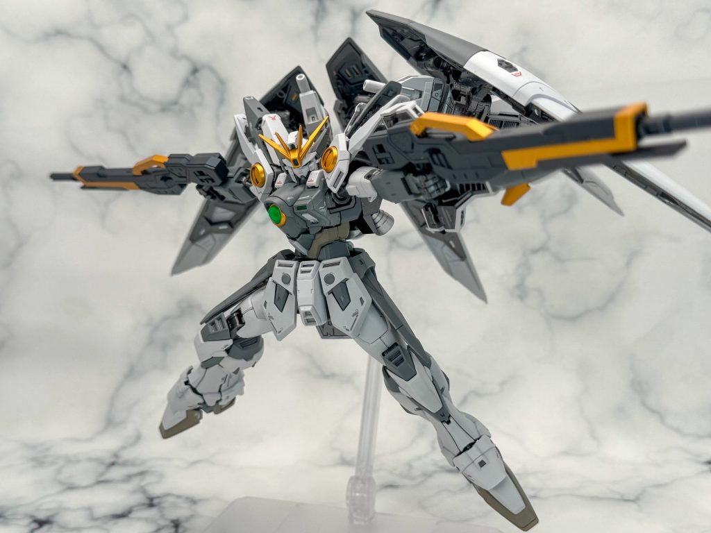 ウイングガンダムゼロ(type Snow White)–4枚目/制作者：Trigger_