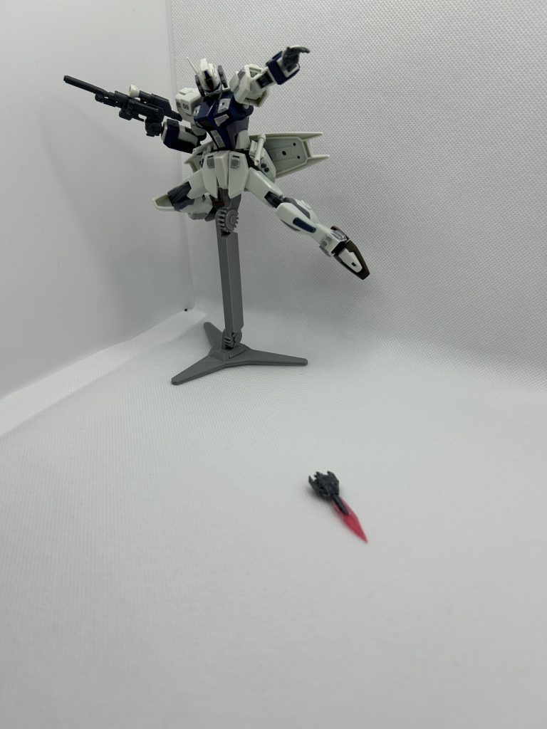 シールド裏にあるビーム砲をドラグーンにして改修しました。それとビーム刄も製作しました。ドラグーンは“スピァファウスト”に改名しました。