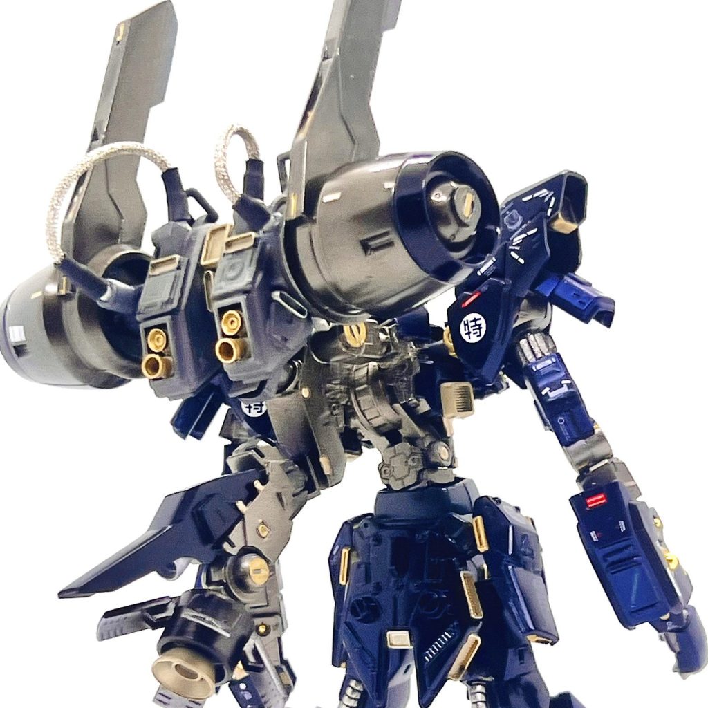 作品名：オラザク初投稿記念<p>ガンプラ初めて二ヶ月かそこいらの初ミキシング作品を 記念にオラザク選手権に投稿。 切手サイズですが無事に掲載。参加賞。 老眼に抗いながらまた楽しくやっていきます。 （誌面撮影したものを投稿しちゃってたので修正）</p>
