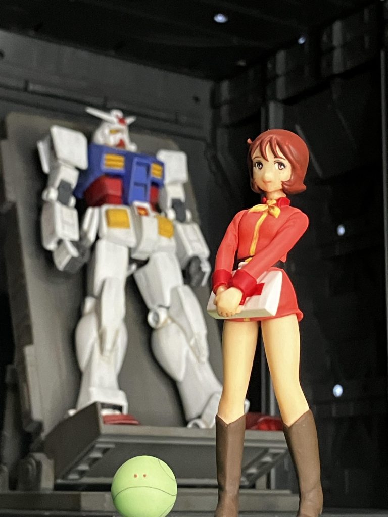 EGガンダムとのツーショットホワイトベース内で記念撮影みたいなノリです。