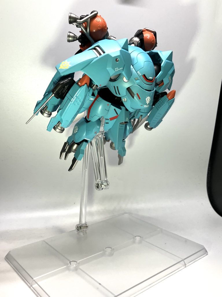 各部ボールジョイントを使用しているので折りたたんでハイゴッグみたいな潜水を再現出来るようにしました！