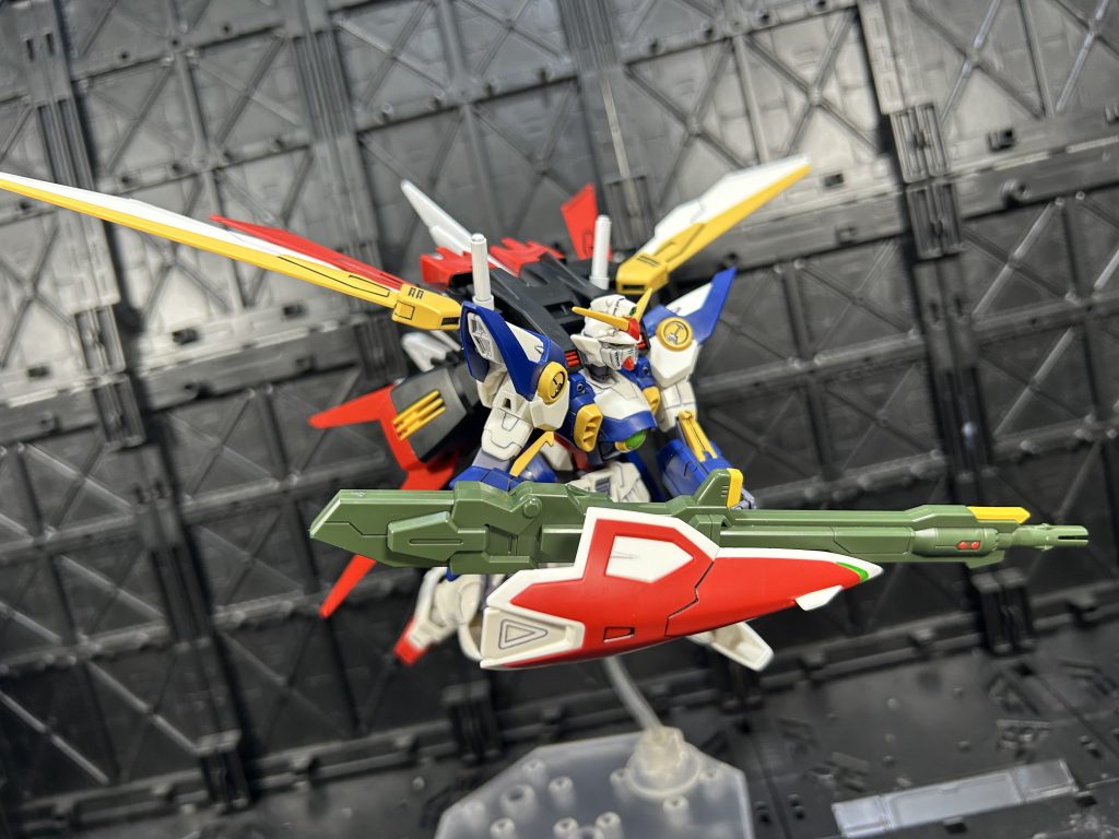 シールドをマウントし擬似攻盾兵装に