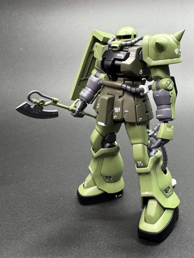 フロントアーマーはほぼ固定なので大きな開脚は苦手です。