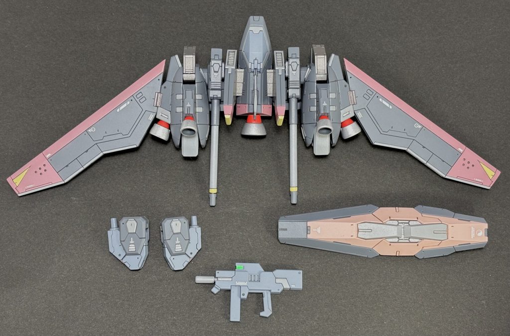 ▲装備一覧　レイダーガンダムで追加装備を作りました　ビルドストライクのビルドブースターのような単体でもファイターになるバックパックとしてデザインしました