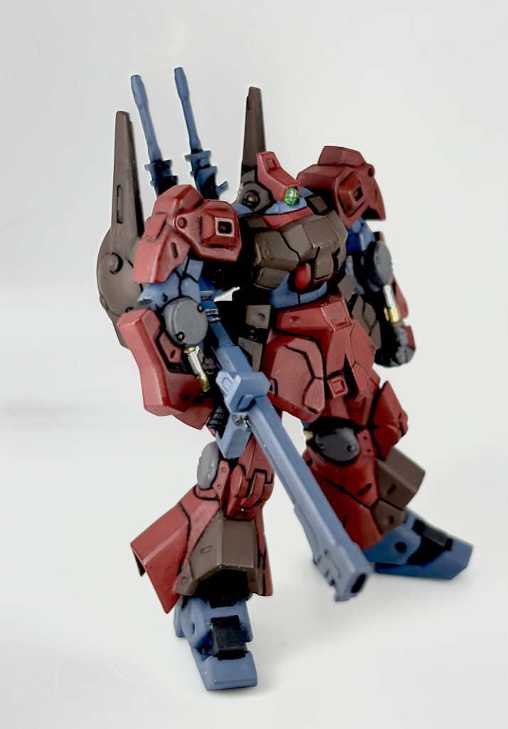 唯一モノアイのモッサリ感が気になったので、WAVEのH・アイズに換装しました、そこそこ顔が引き締まった気がします。  