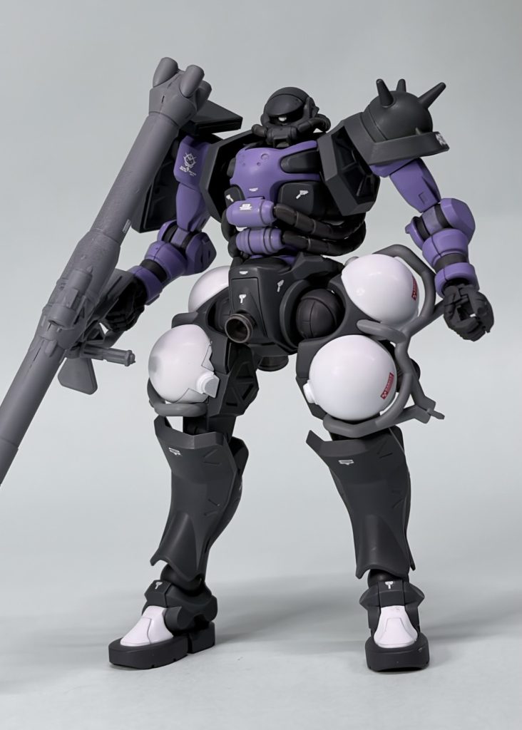 HG ザク(GQ)を黒い三連星カラーに全塗装しました。GQザクが発売したら絶対やりたかった塗装でした。