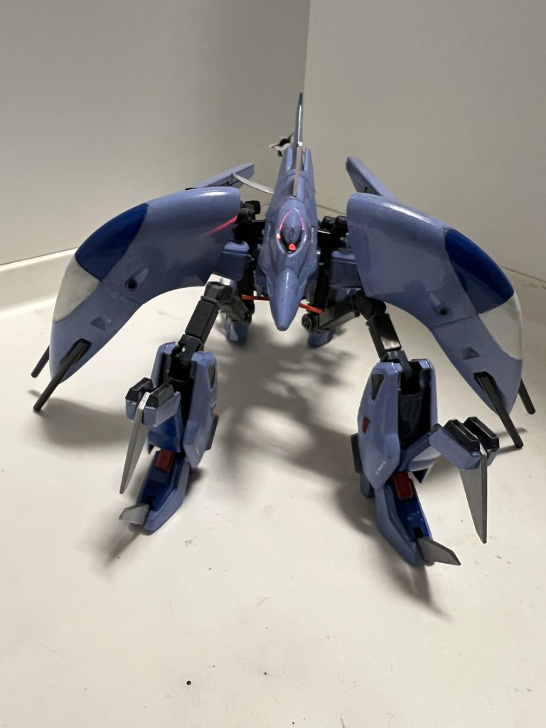 揚陸形態。元ネタはガンダムUCのシャンブロ。アビスとカオス使ったらシャンブロ出来るのでは？ということで出来た形態。モノアイは中にミライト仕込んで電飾化。