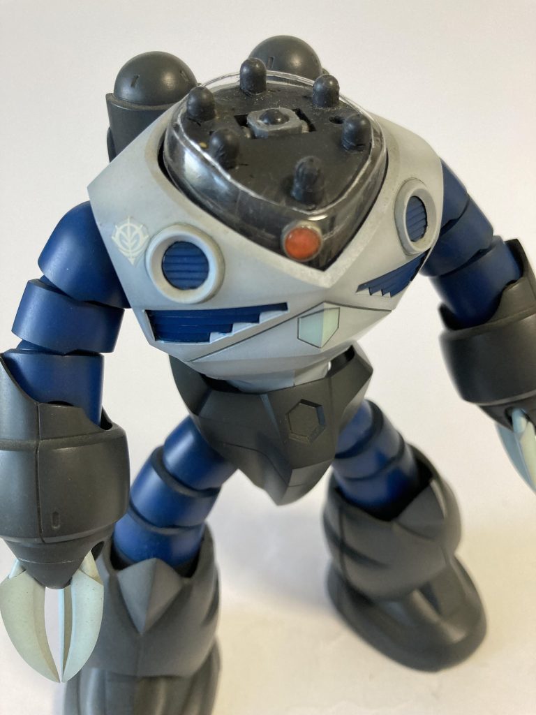 頭カバー外すとこんな感じですゴッグより少し難しいです