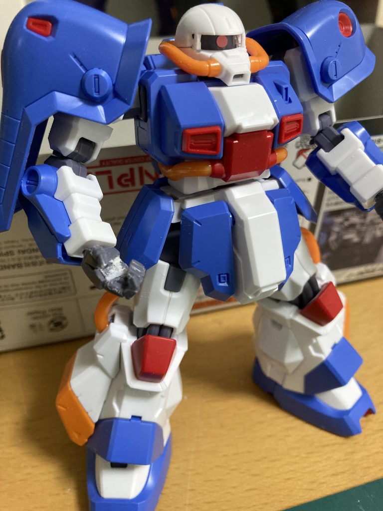 作品名：整形してみた<p>平たい顔族な顔がどうしても劇中イメージと違うので、1.2mmのプラ板を挟み込み、整形してみました。 あら？コレで良いじゃない！？って感じです(賛否両論あるでしょうが、私のイメージ優先。まだ荒いので、ちゃんと仕上げますが… […]</p>
